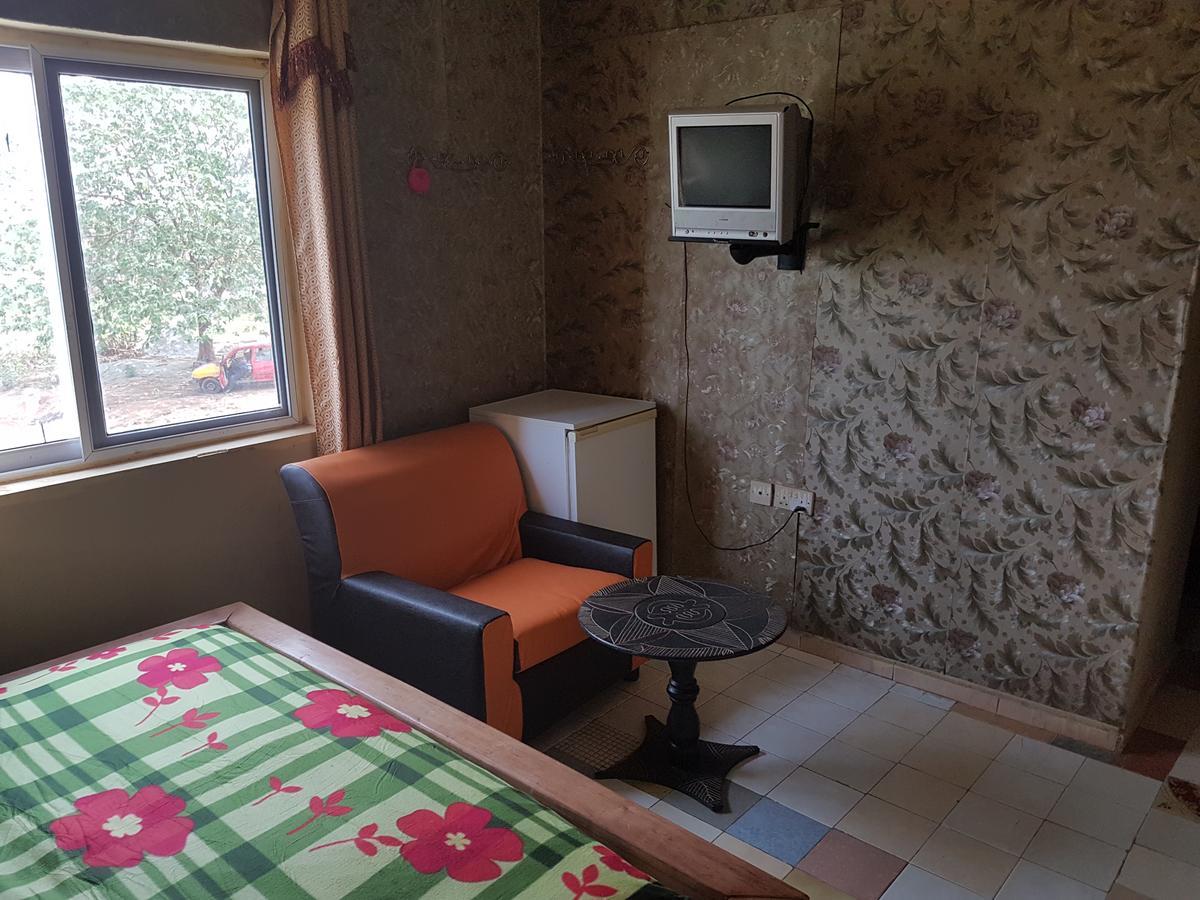 Open Space Hotel Kumasi Luaran gambar